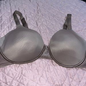 Women’s underwire bra